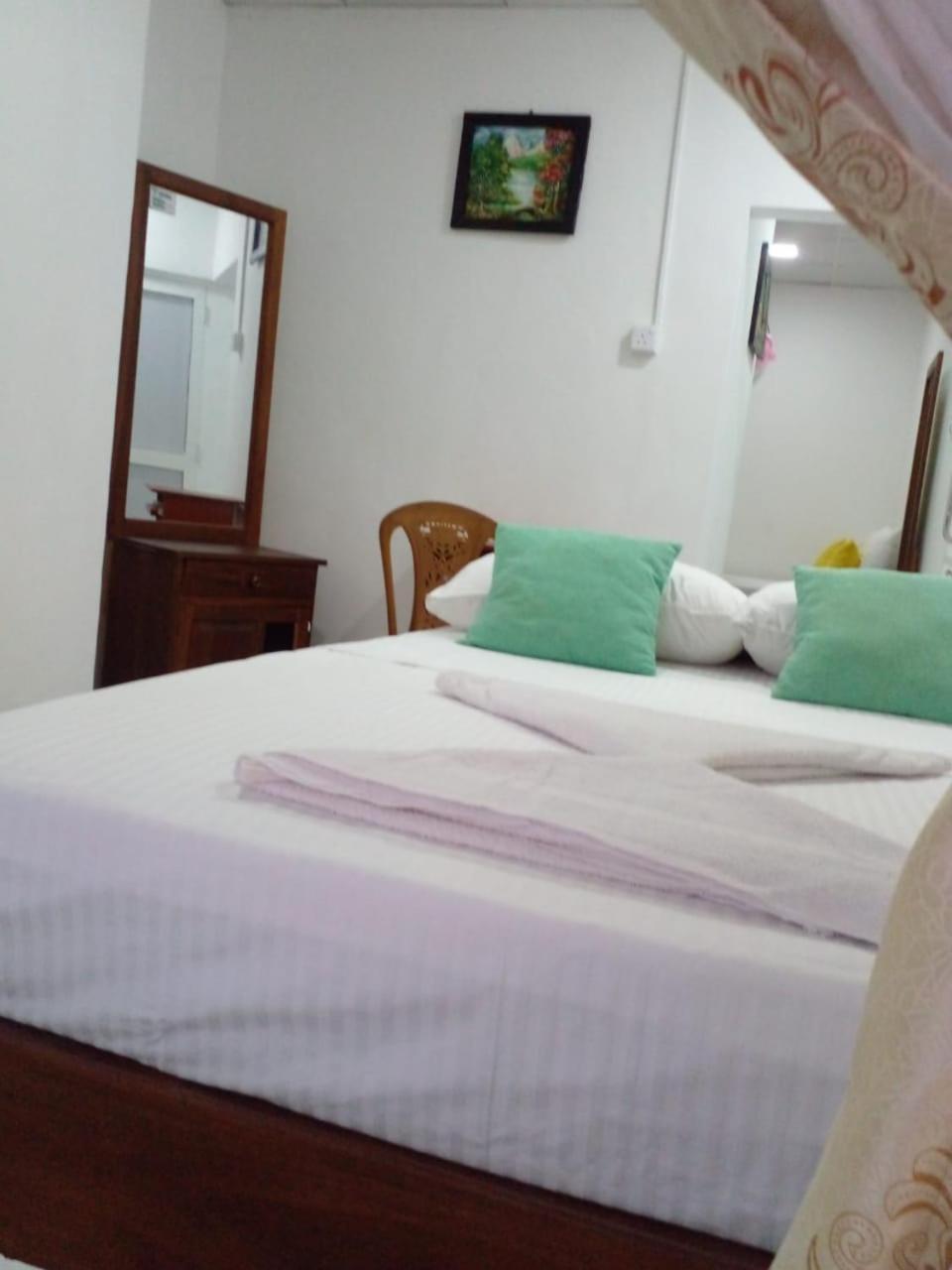 Lake Edge Dambulla Exterior foto